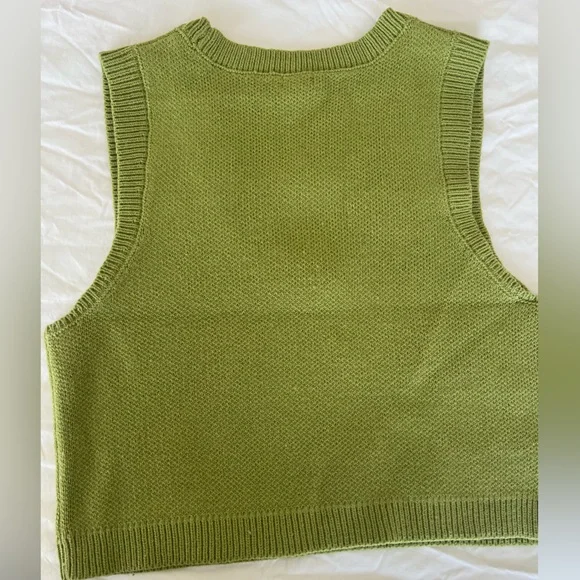 Garage Knit Vest - Picture 5 of 6